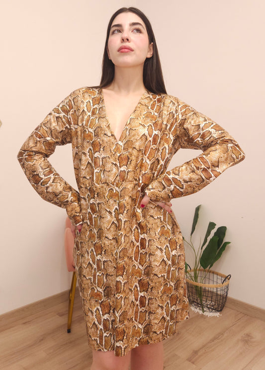 Vestito di simil pelle