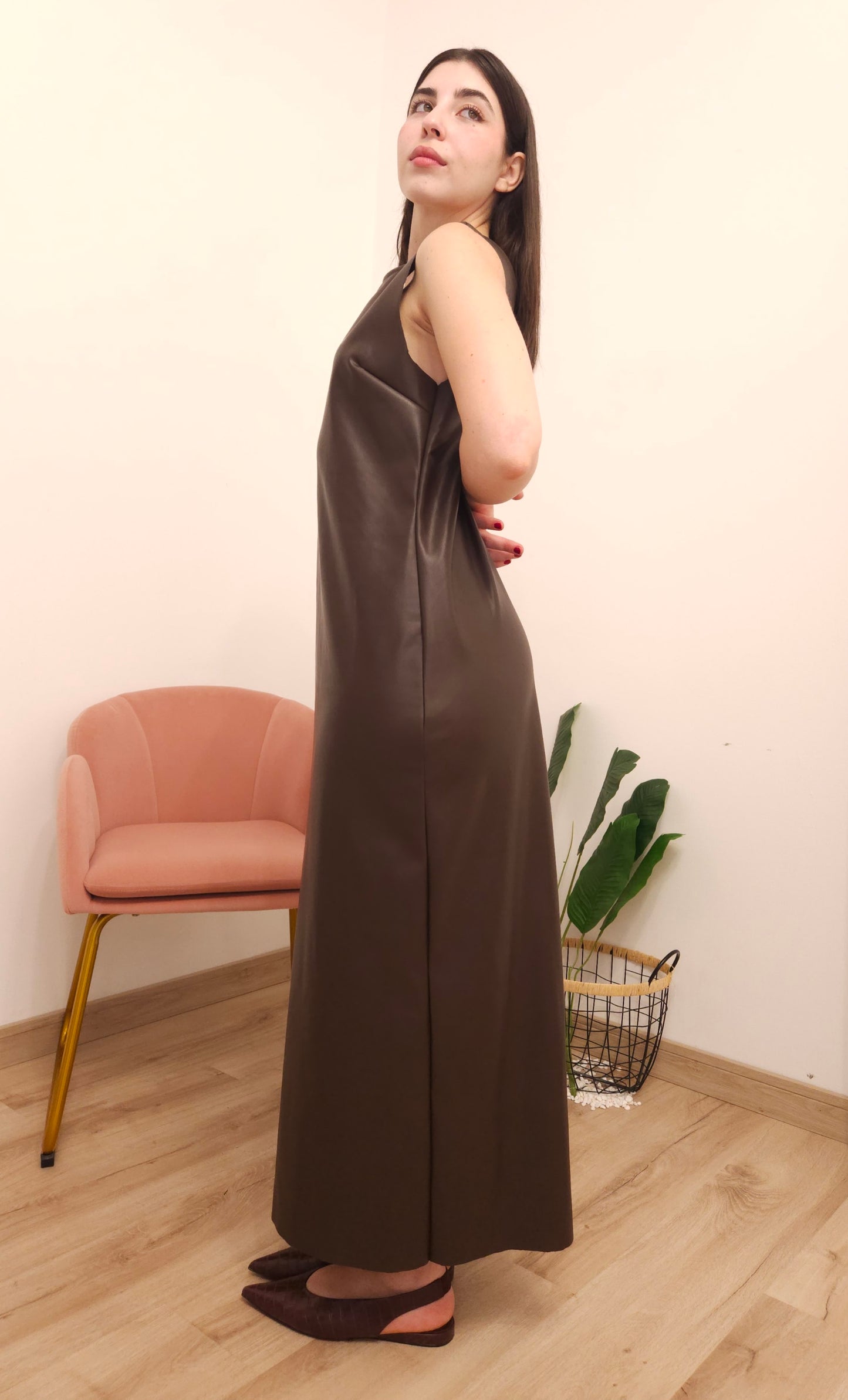 Vestito di simil pelle