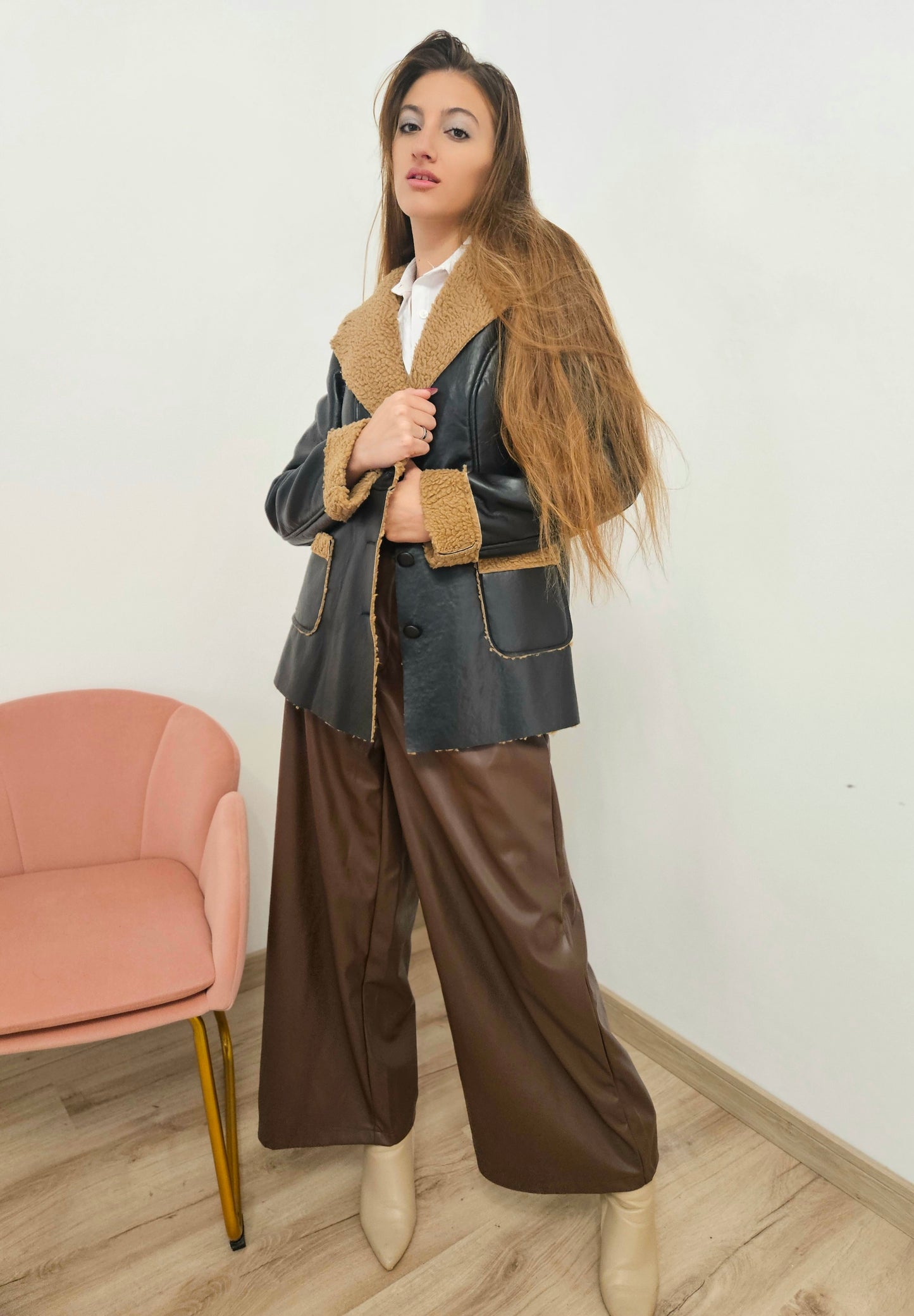 Pantaloni di simil pelle